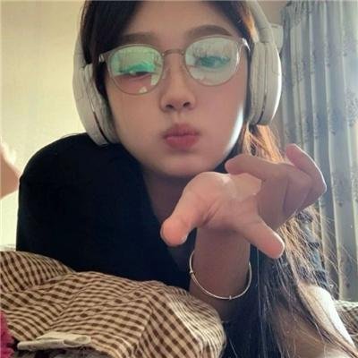 女鹿封面